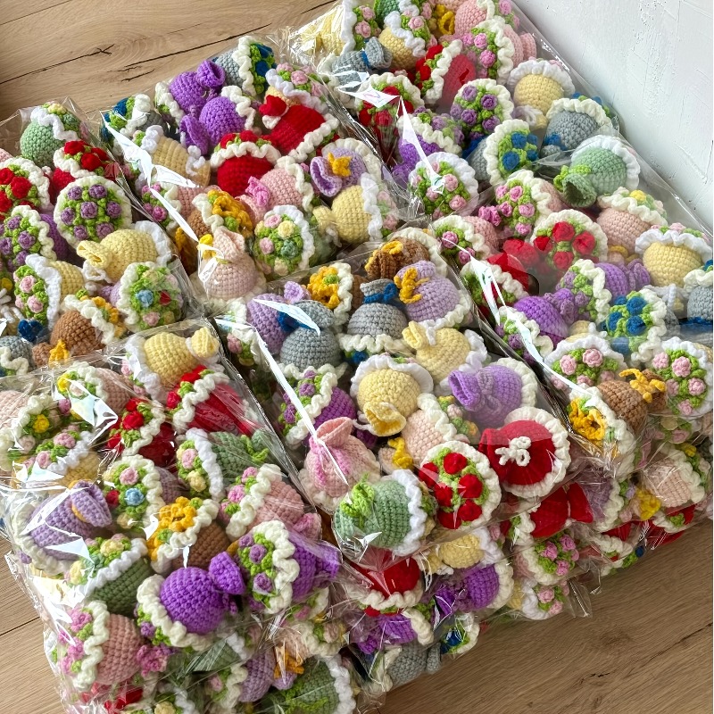 15 Pack Hand-Knitted Bouquets  - огляд і ціна Baby Products Gift Pack